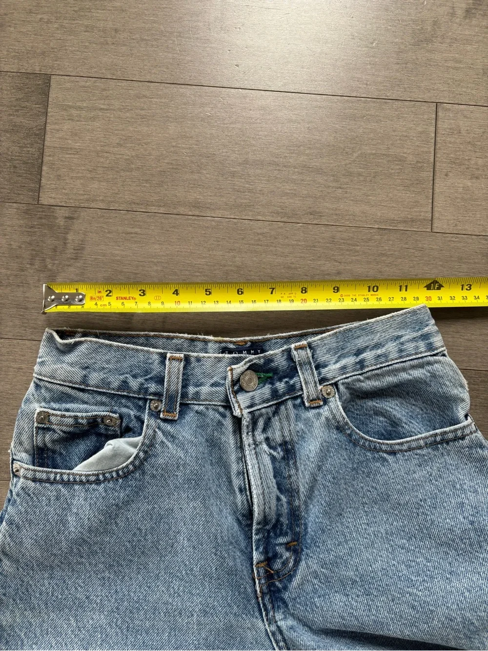 Vintage Tommy Hilfiger High-Rise Light Blue Denim Jeans - Picture 14 of 15